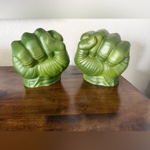 Marvel Hulk Hands Smash Fists 2011 Hasbro Foam Costume Toy
